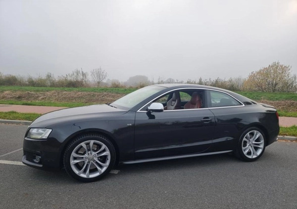 Audi S5 cena 64000 przebieg: 195000, rok produkcji 2009 z Szepietowo małe 352